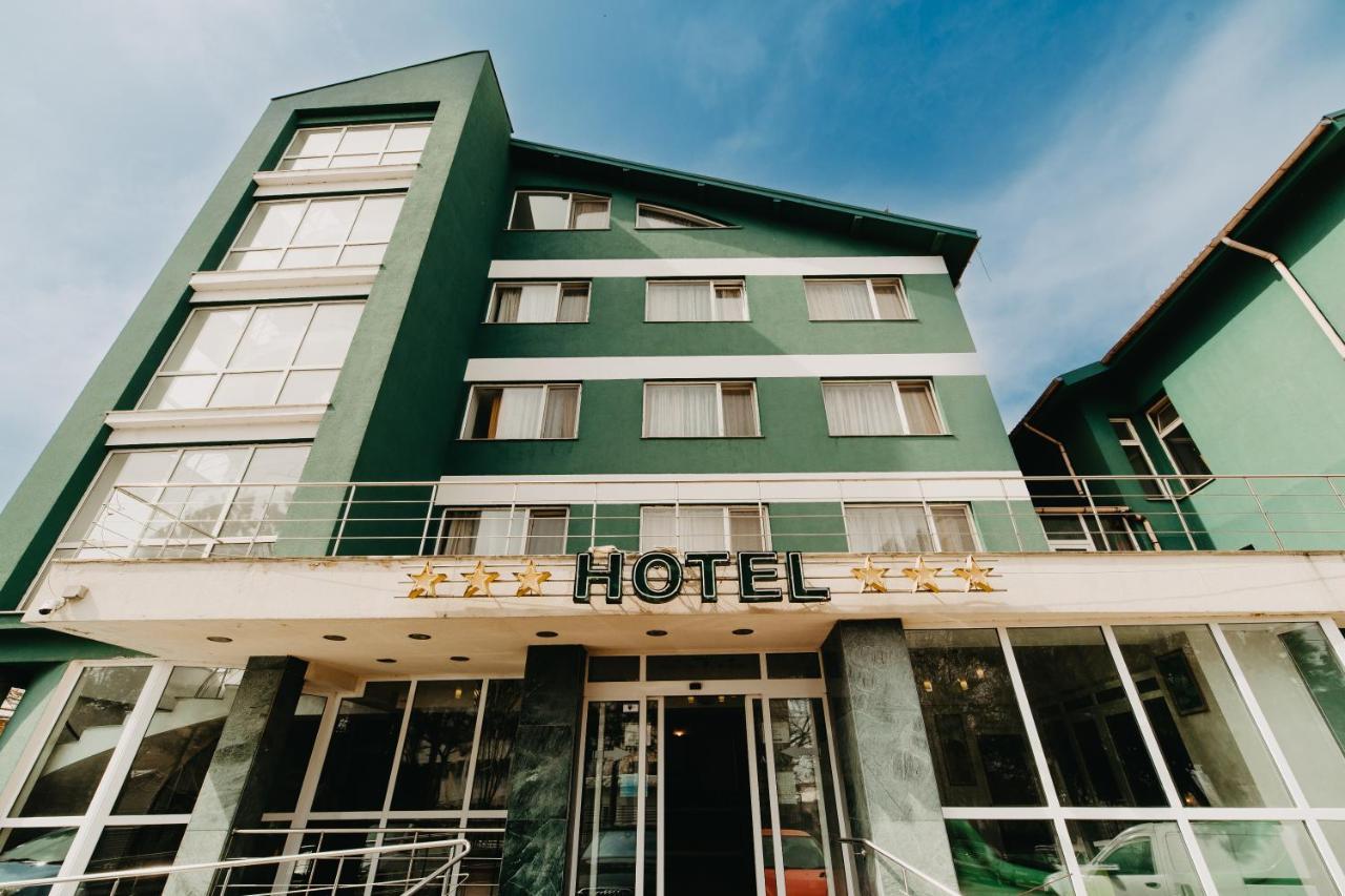 Hotel Atlantis Tulcea Exteriör bild