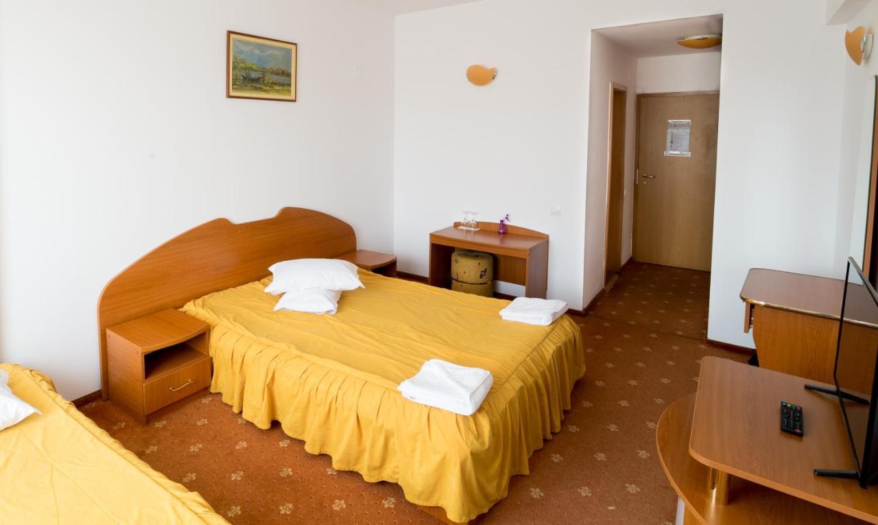 Hotel Atlantis Tulcea Exteriör bild