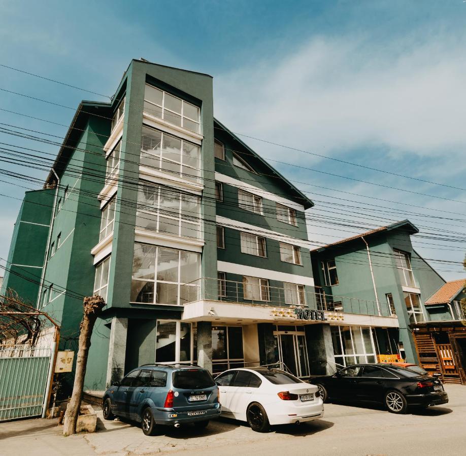 Hotel Atlantis Tulcea Exteriör bild