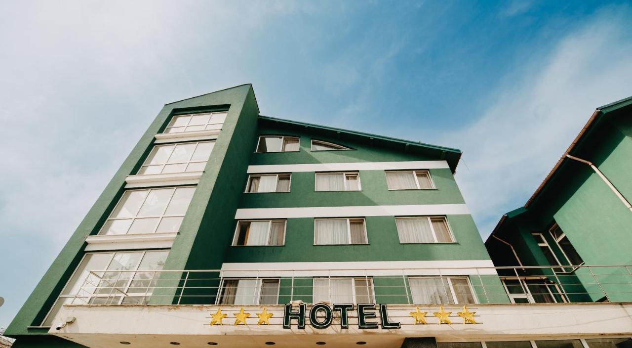 Hotel Atlantis Tulcea Exteriör bild